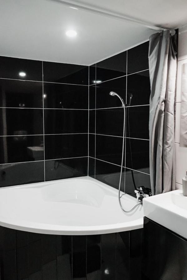 Deluxe Minimal Apartments Budapest Exterior photo